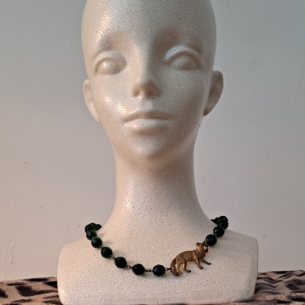 Emerald green glass beads fox necklace
